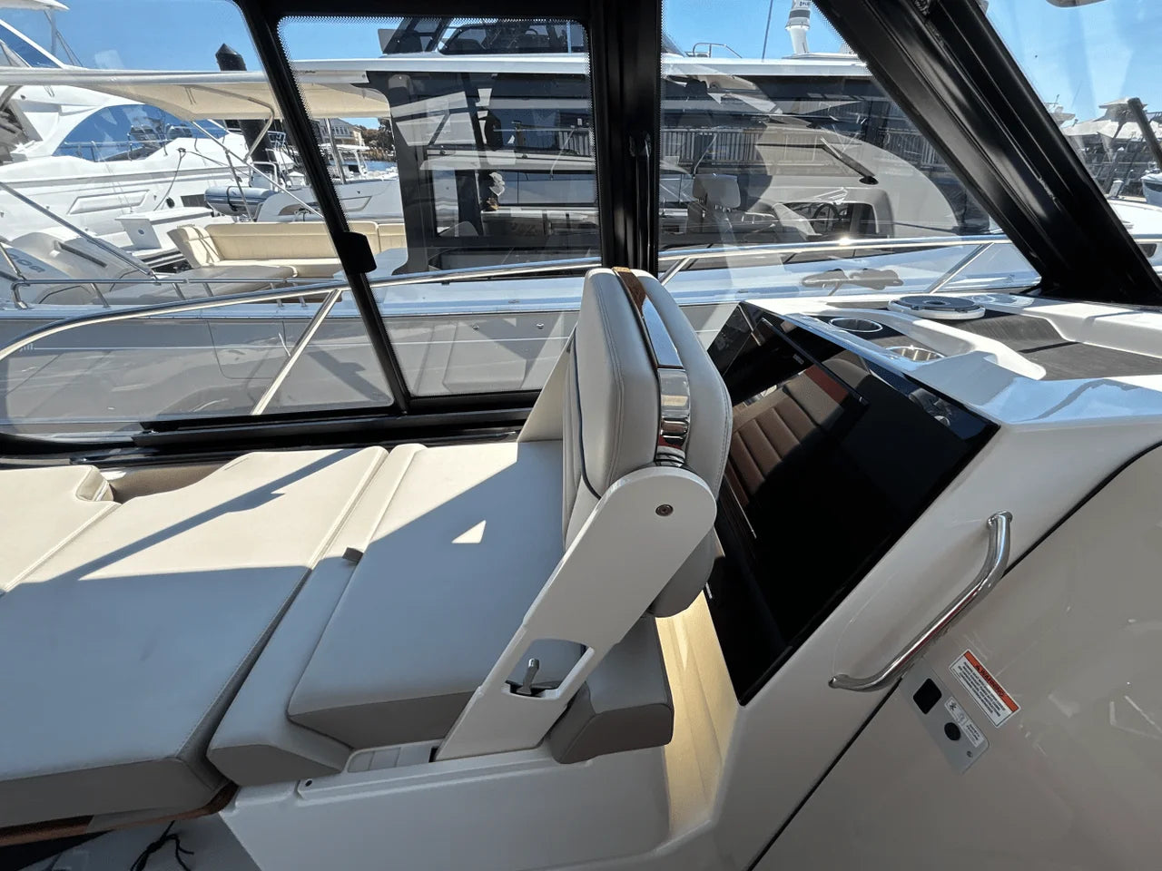 2025 Boston Whaler 365 Conquest 36.0 feet, Clearwater, Florida #40