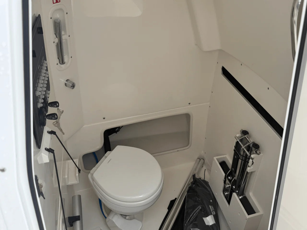 2026 Boston Whaler 280 Outrage 28.0 feet, Clearwater, Florida #67