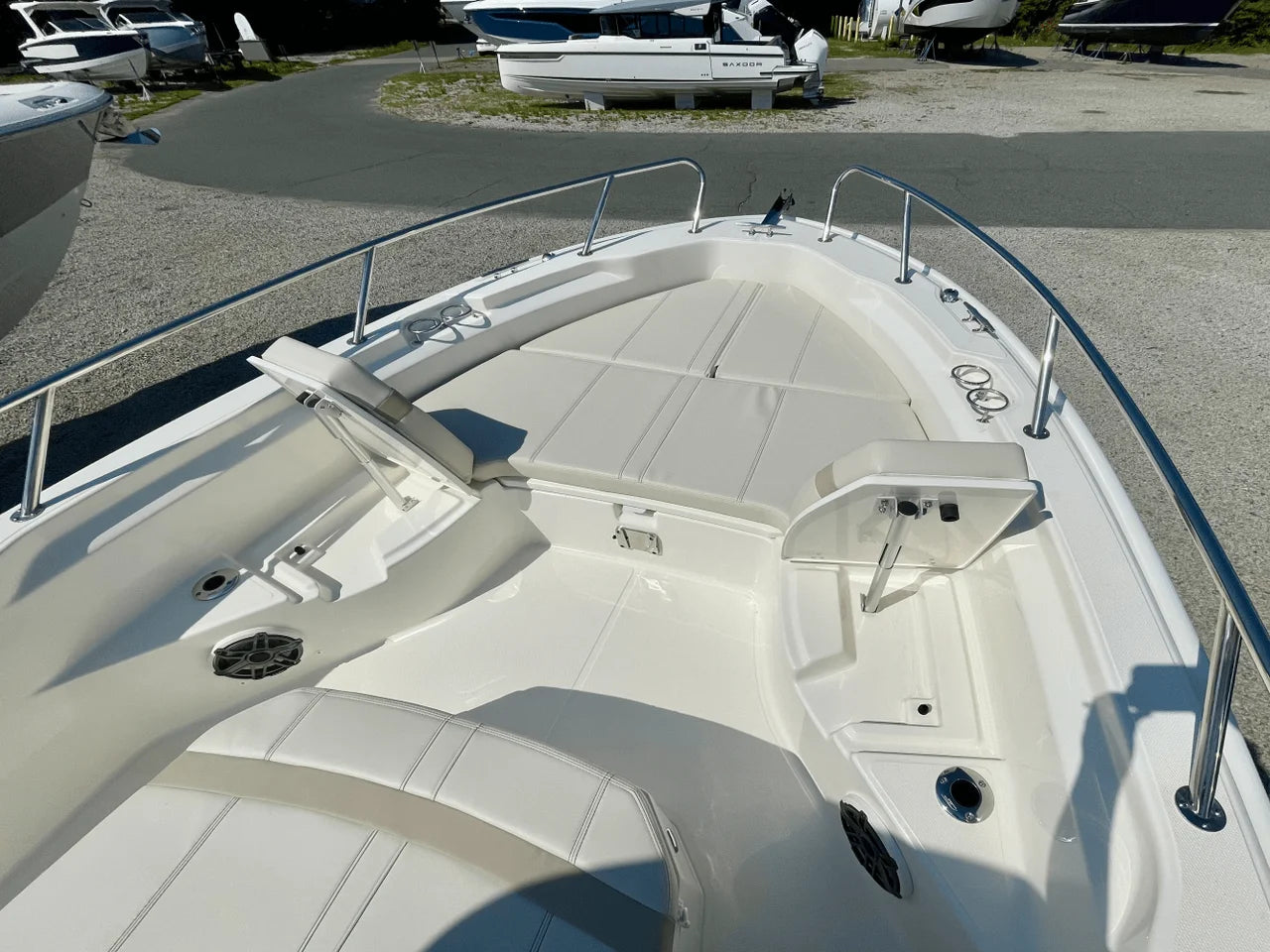 2026 Boston Whaler 250 Dauntless 25.0 feet, Clearwater, Florida #23
