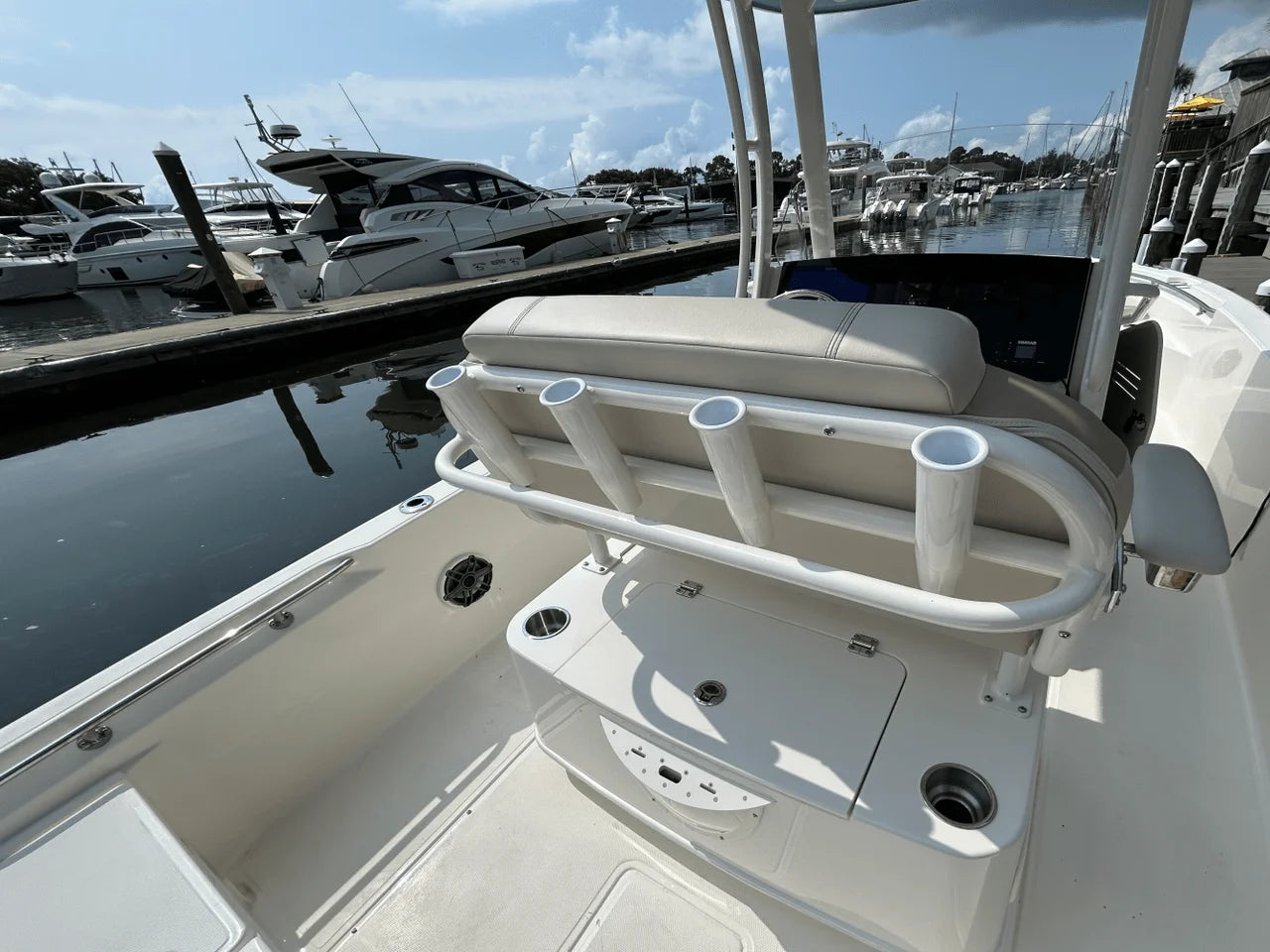 2026 Boston Whaler 220 Dauntless 22.0 feet, Clearwater, Florida #10