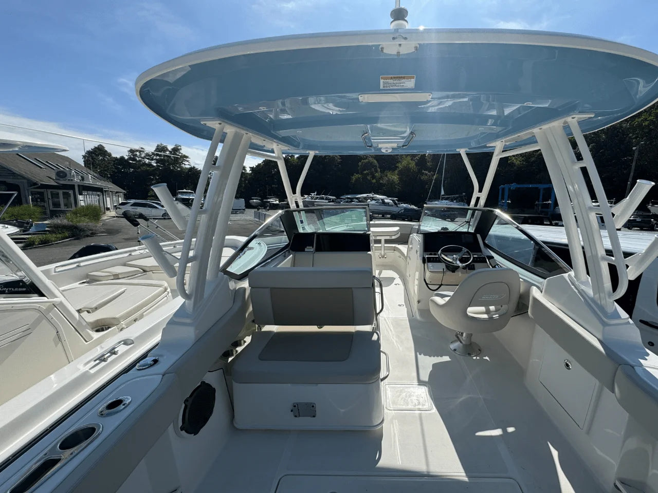 2026 Boston Whaler 240 Vantage 24.0 feet, Clearwater, Florida #6