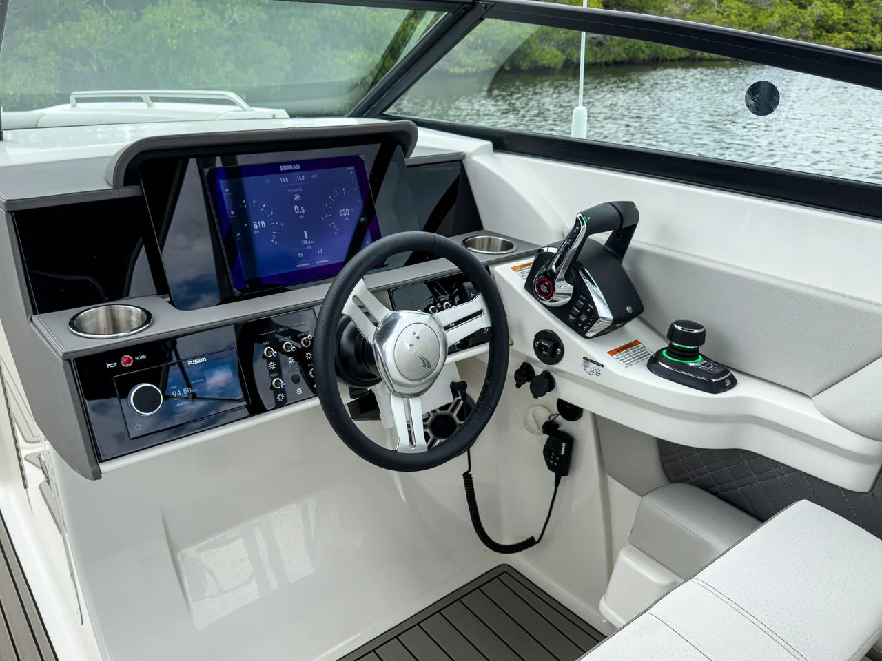 2026 Sea Ray SDX 290 Outboard 29.0 feet, Clearwater, Florida #13