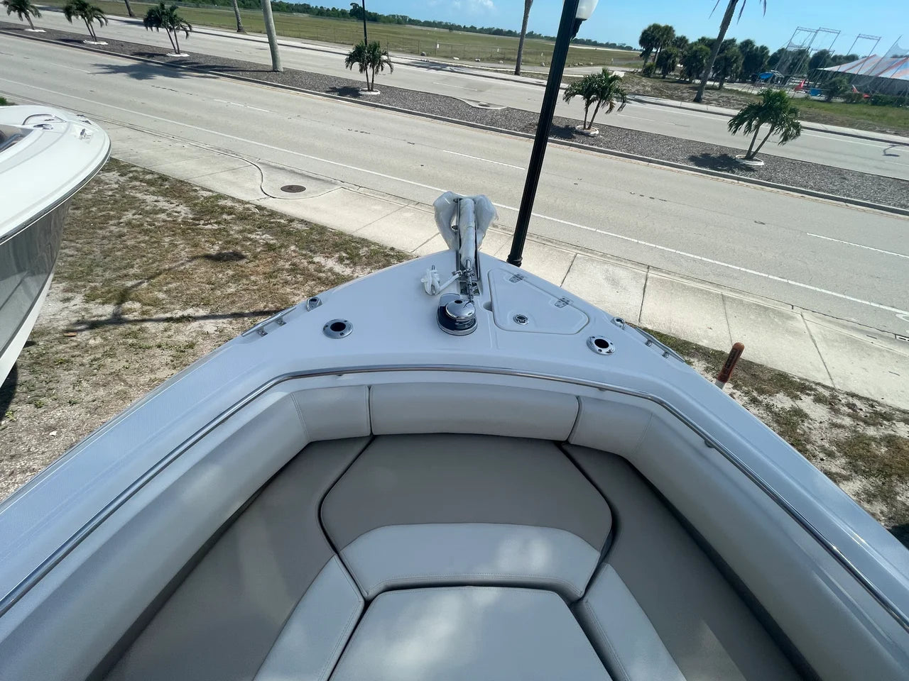 2026 Boston Whaler 250 Outrage 25.0 feet, Clearwater, Florida #8