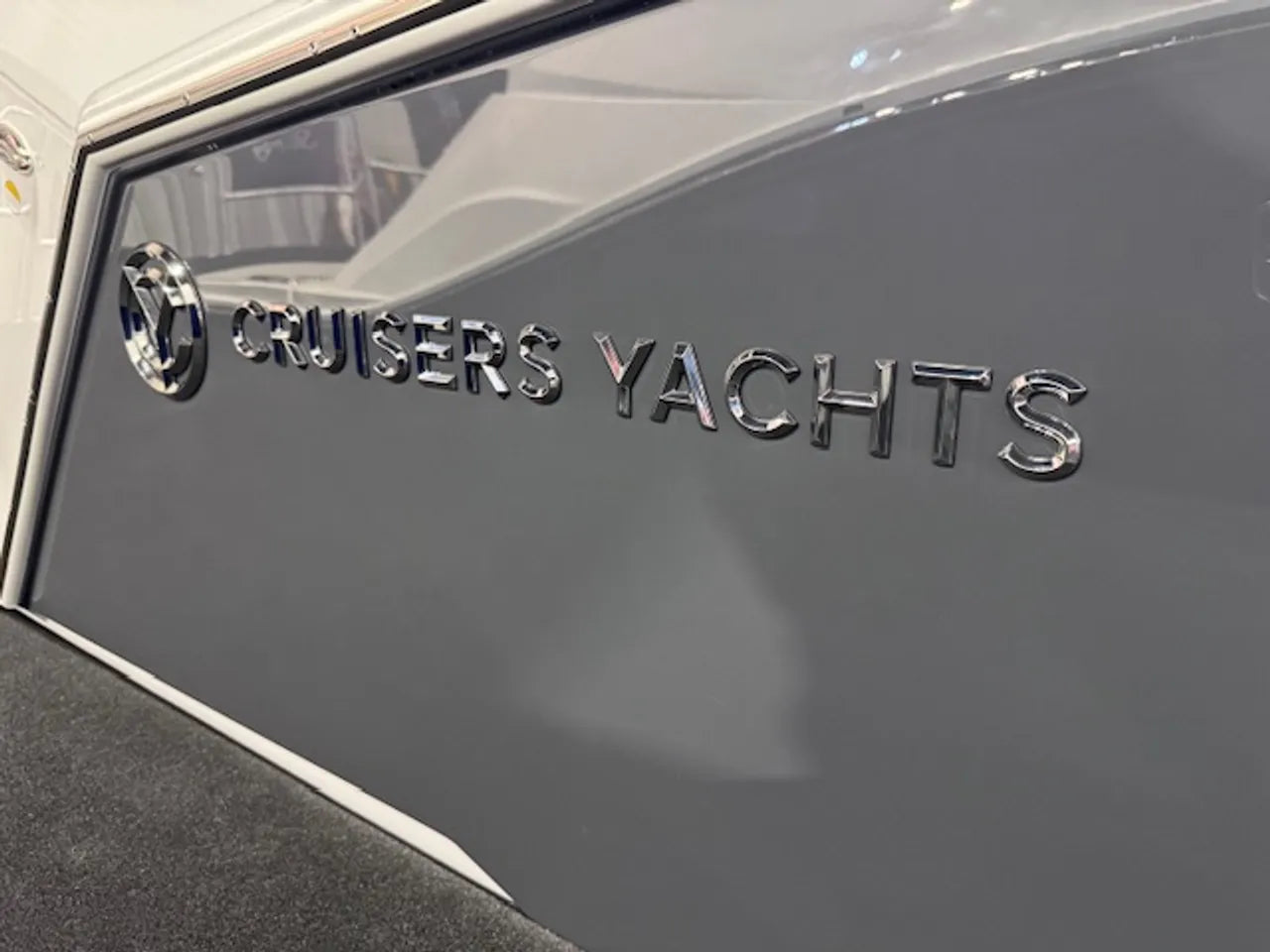 2026 Cruisers Yachts 34 GLS Outboard 34.0 feet, Clearwater, Florida #3