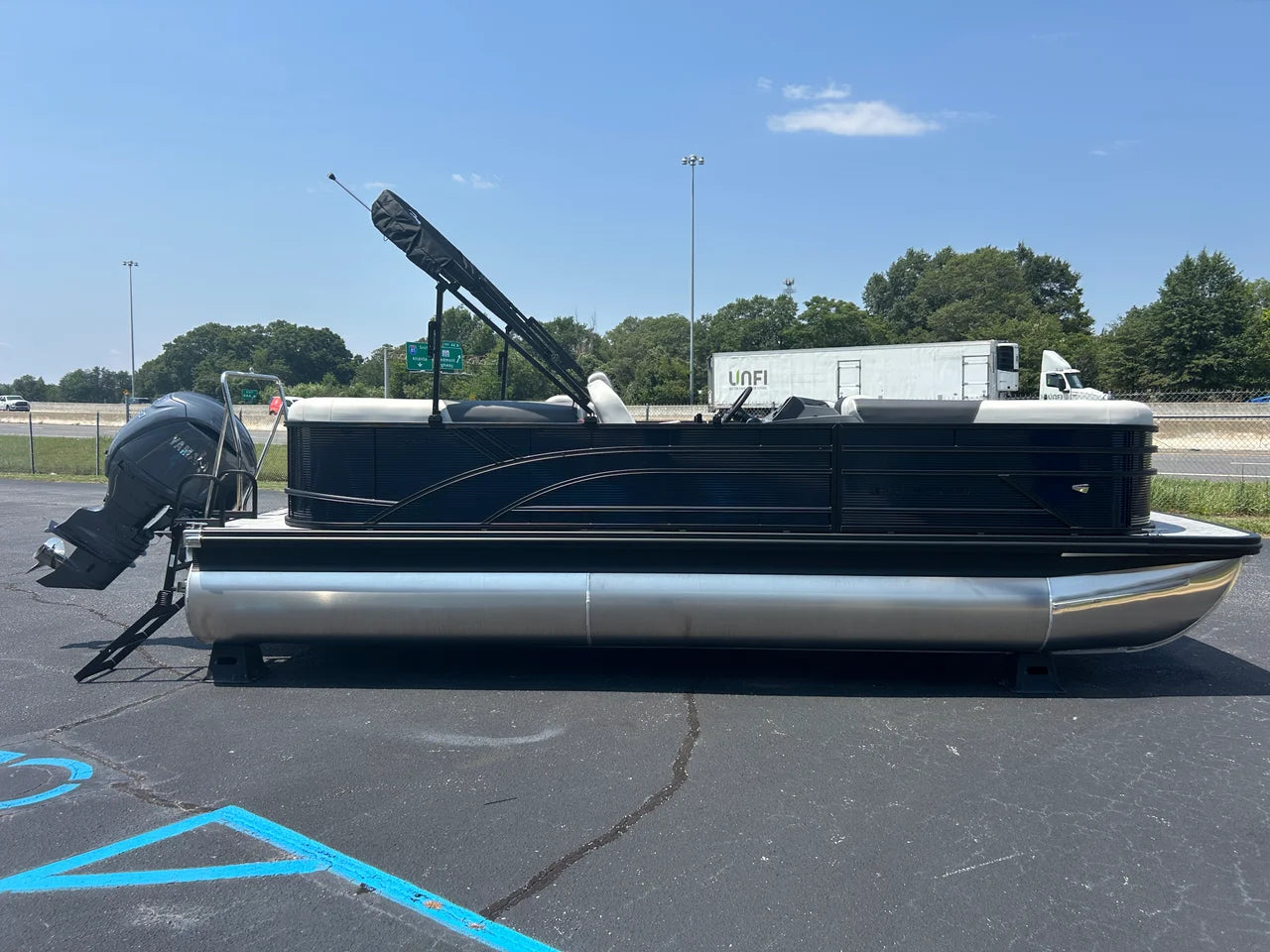 2027 Bennington 221S1SR 23.0 feet, Clearwater, Florida #6
