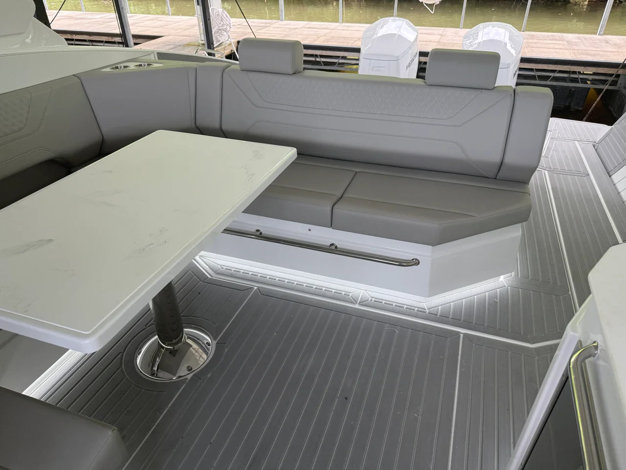 2027 Cruisers Yachts 42 GLS Outboard 42.0 feet, Clearwater, Florida #19