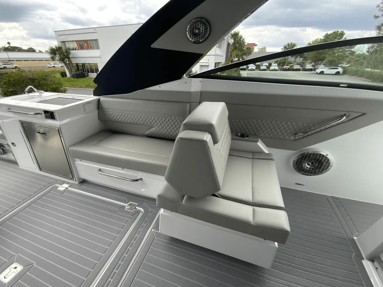 2024 Cruisers Yachts 34 GLS Outboard 34.0 feet, Clearwater, Florida #21