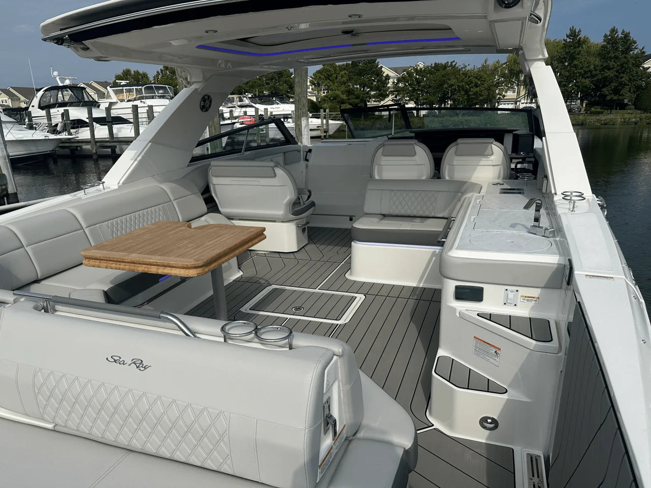 2025 Sea Ray SLX 400 Outboard 40.0 feet, Clearwater, Florida #11
