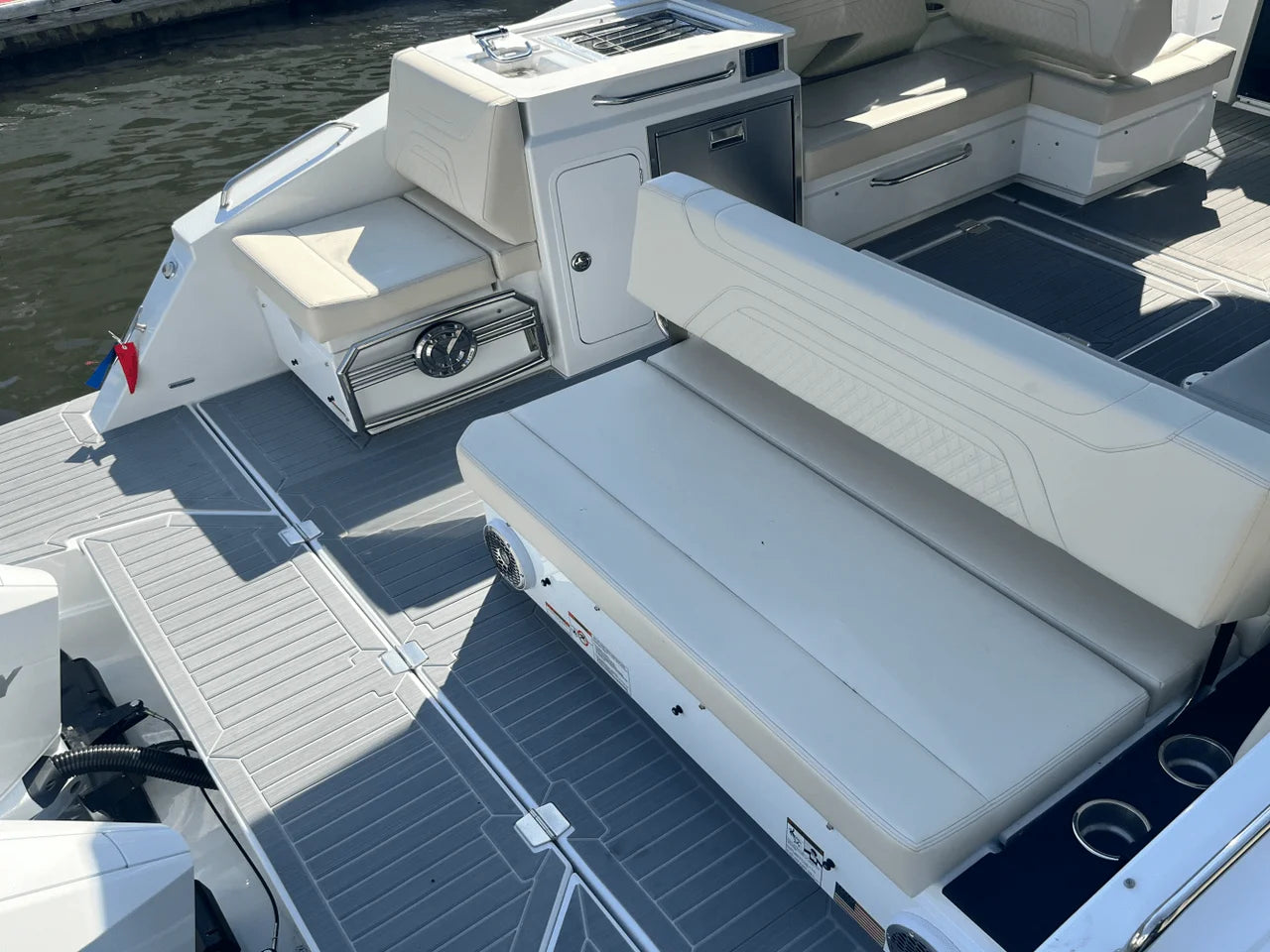 2025 Cruisers Yachts 34 GLS Outboard 34.0 feet, Clearwater, Florida #11