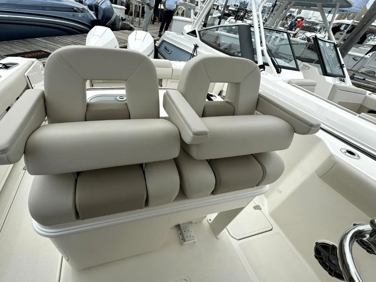 2025 Boston Whaler 280 Outrage 28.0 feet, Clearwater, Florida #20