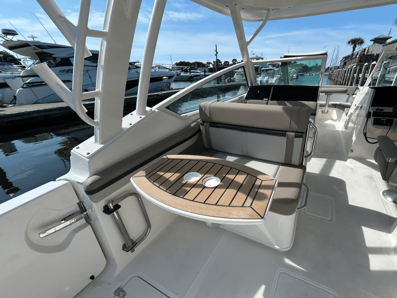 2026 Boston Whaler 280 Vantage 28.0 feet, Clearwater, Florida #16