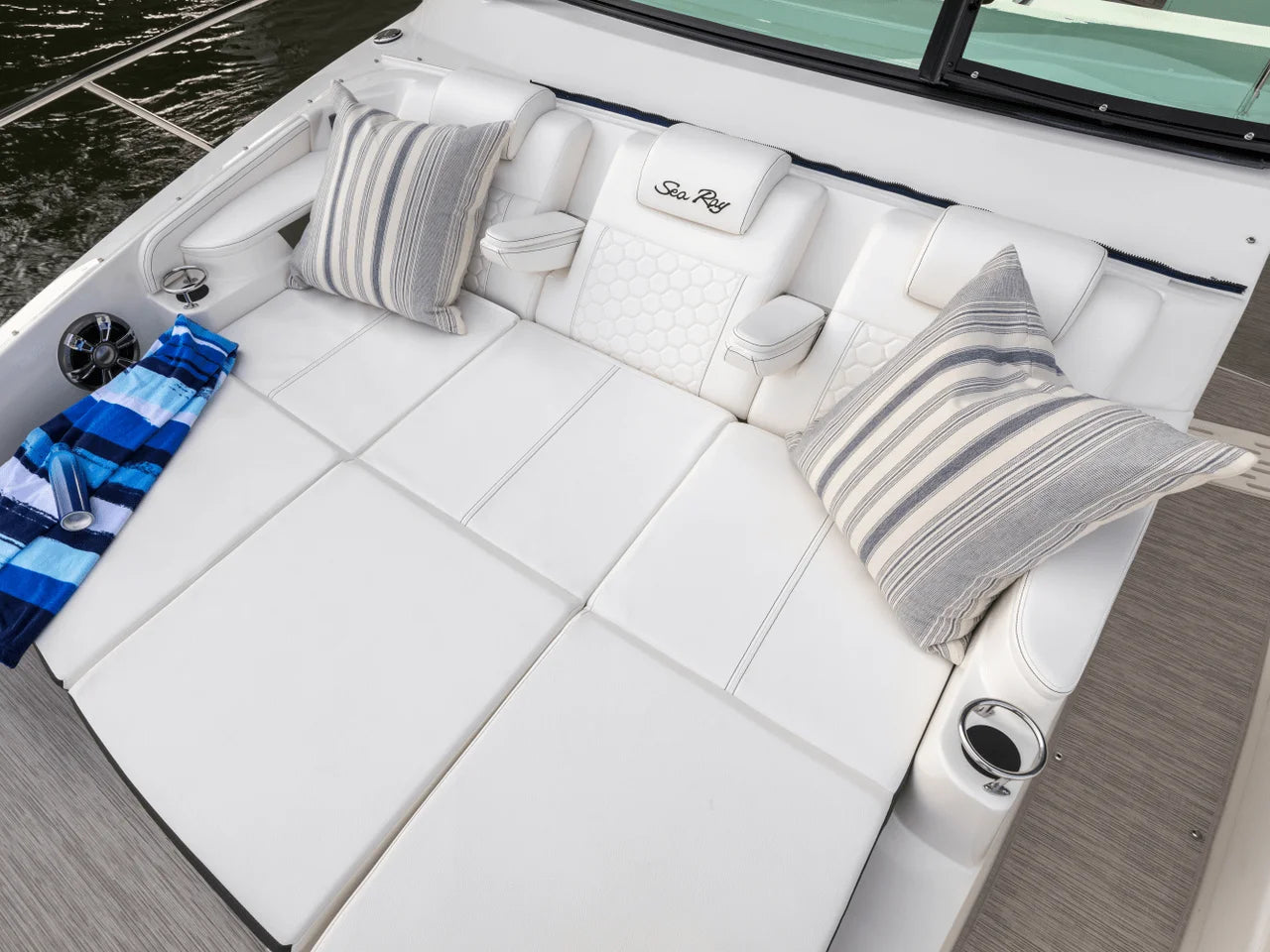 2026 Sea Ray Sundancer 320 Outboard 32.0 feet, Clearwater, Florida #37