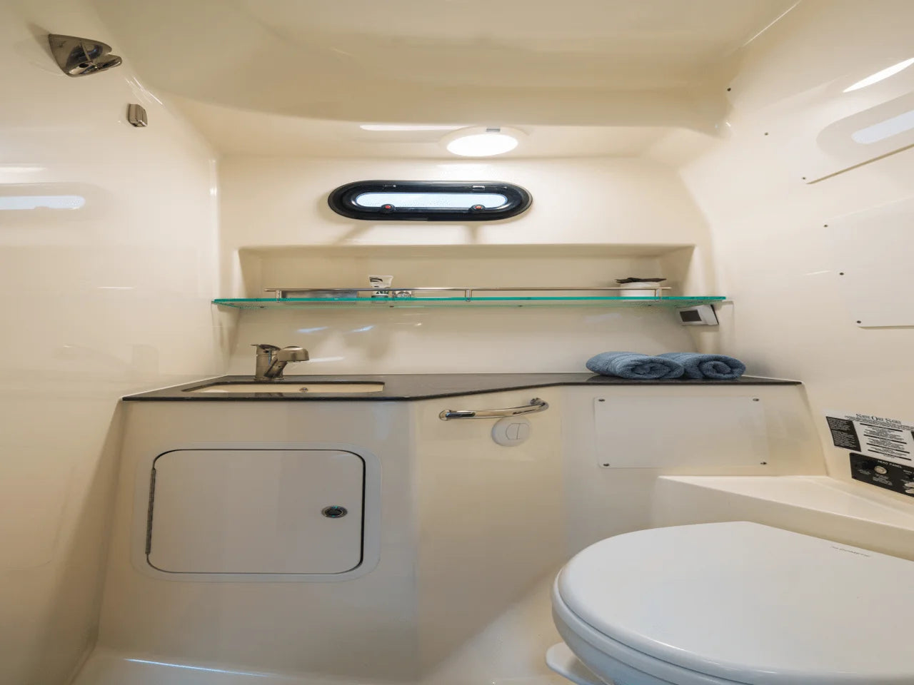 2026 Boston Whaler 325 Conquest 32.0 feet, Clearwater, Florida #48
