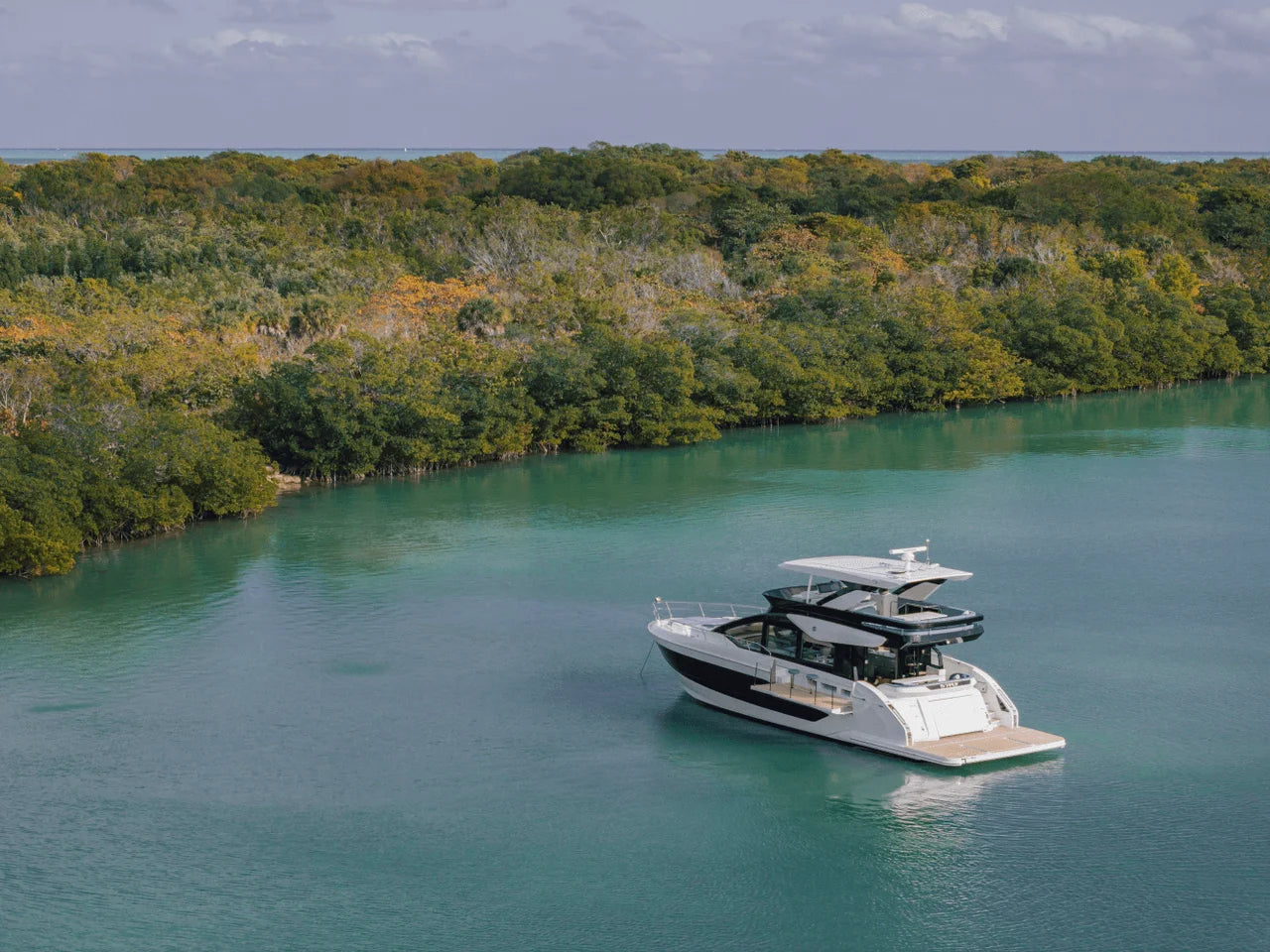 2027 Cruisers Yachts 57FLY 57.0 feet, Clearwater, Florida #12