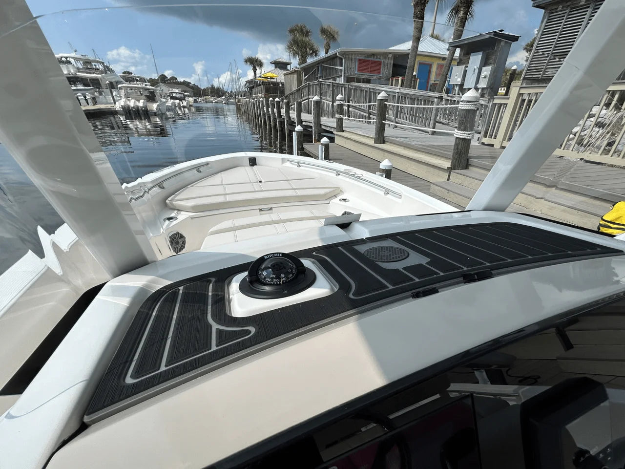 2026 Boston Whaler 220 Dauntless 22.0 feet, Clearwater, Florida #16