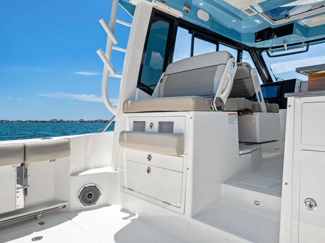 2025 Boston Whaler 365 Conquest 36.0 feet, Clearwater, Florida #64