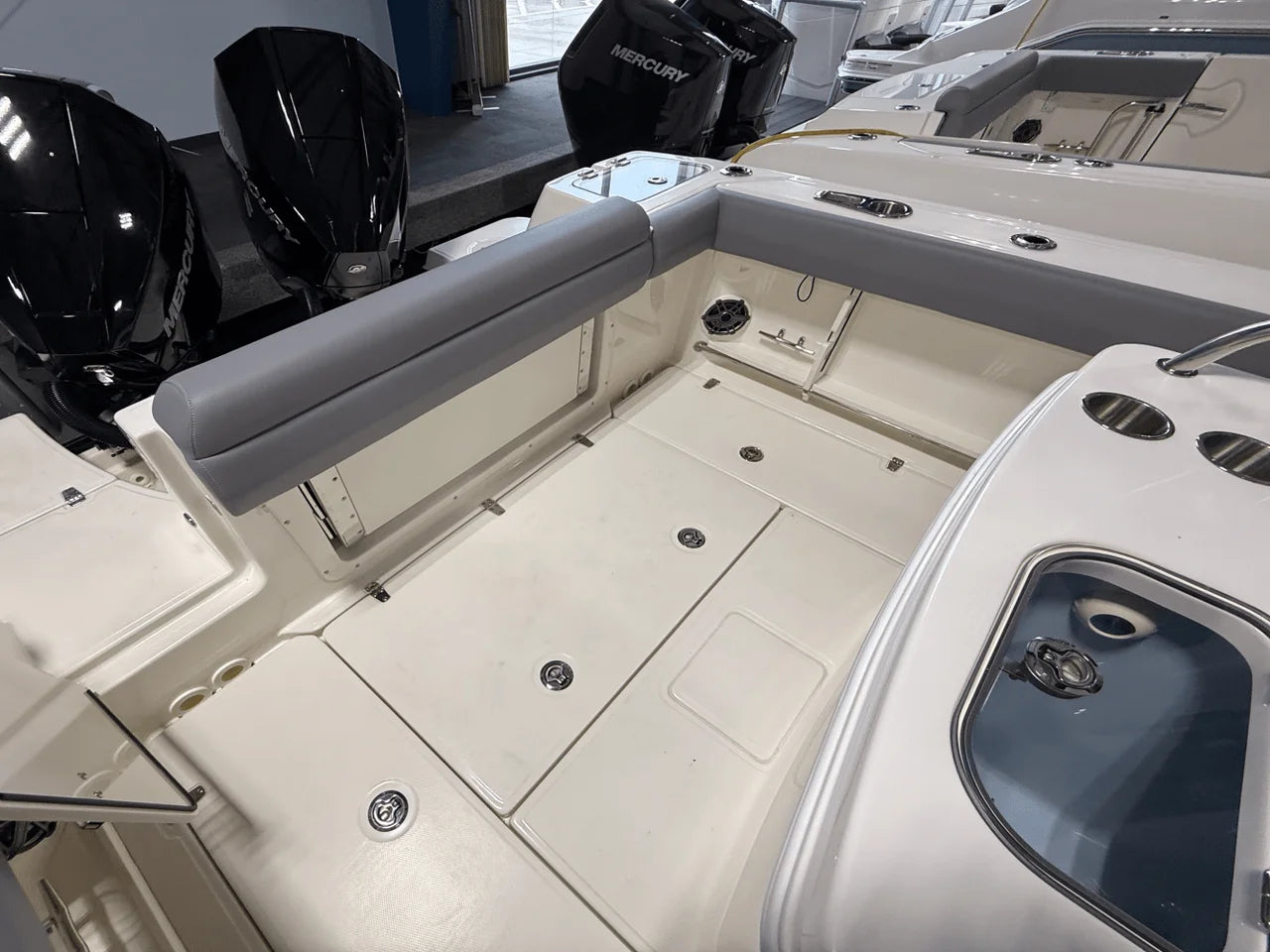 2026 Boston Whaler 250 Outrage 25.0 feet, Clearwater, Florida #5