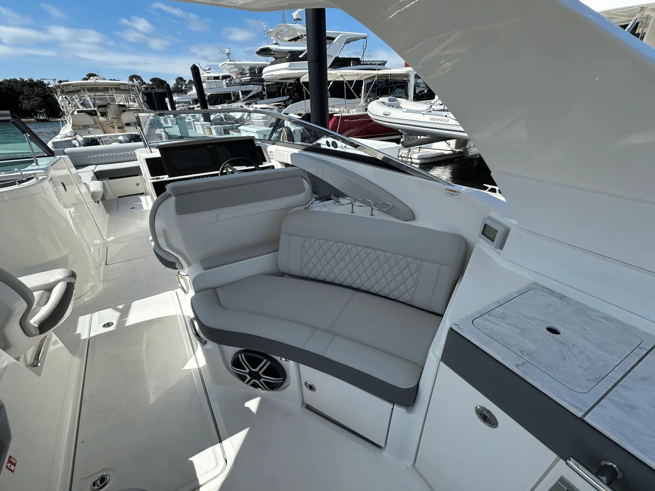 2026 Sea Ray SLX 350 Outboard 35.0 feet, Clearwater, Florida #38