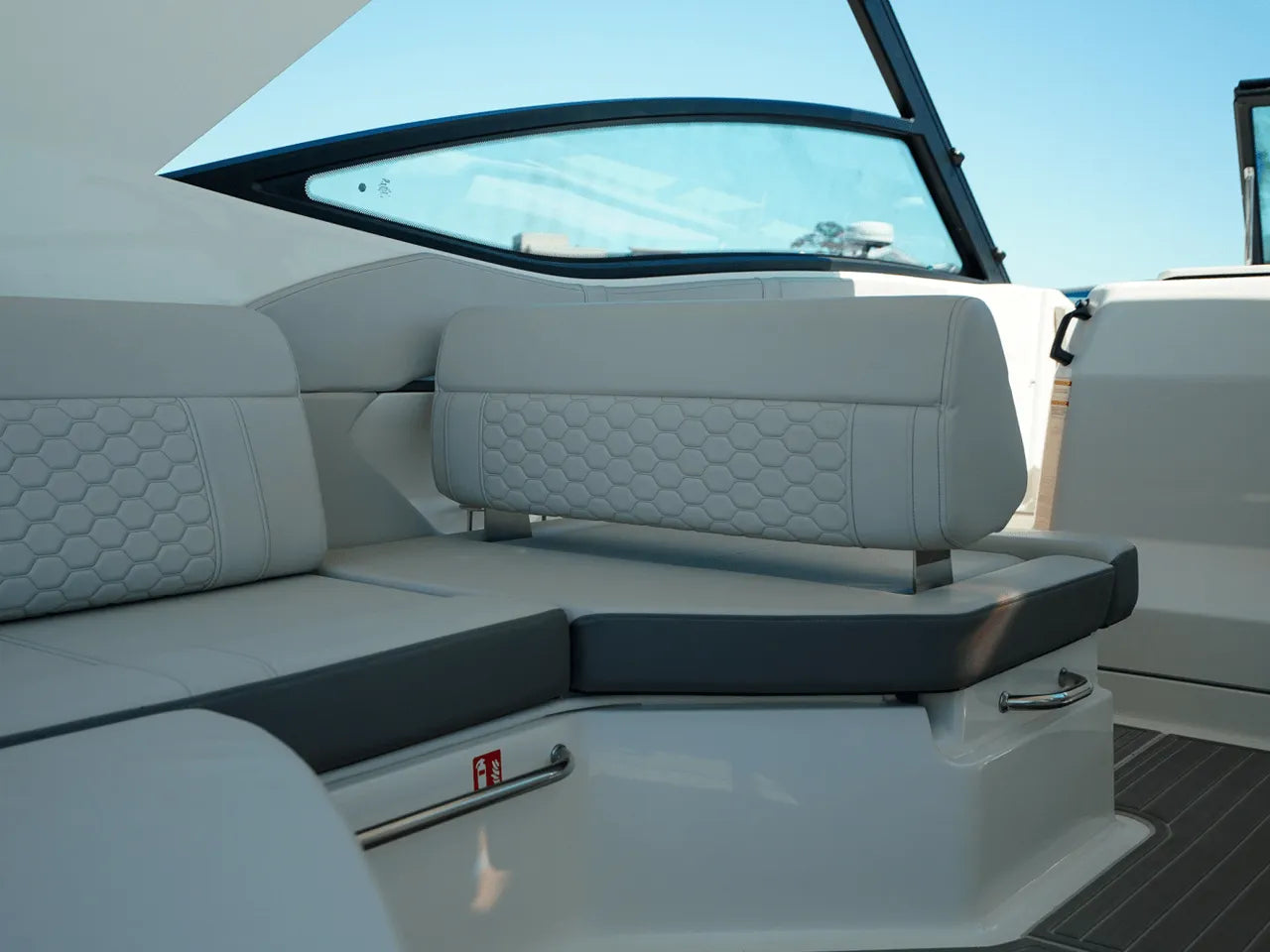 2025 Sea Ray Sundancer 320 Outboard 32.0 feet, Clearwater, Florida #17