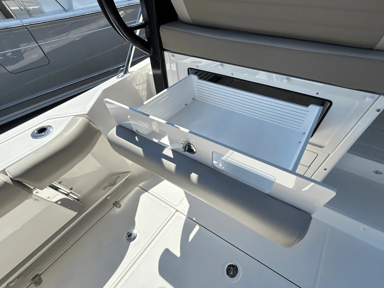 2025 Boston Whaler 365 Conquest 36.0 feet, Clearwater, Florida #12