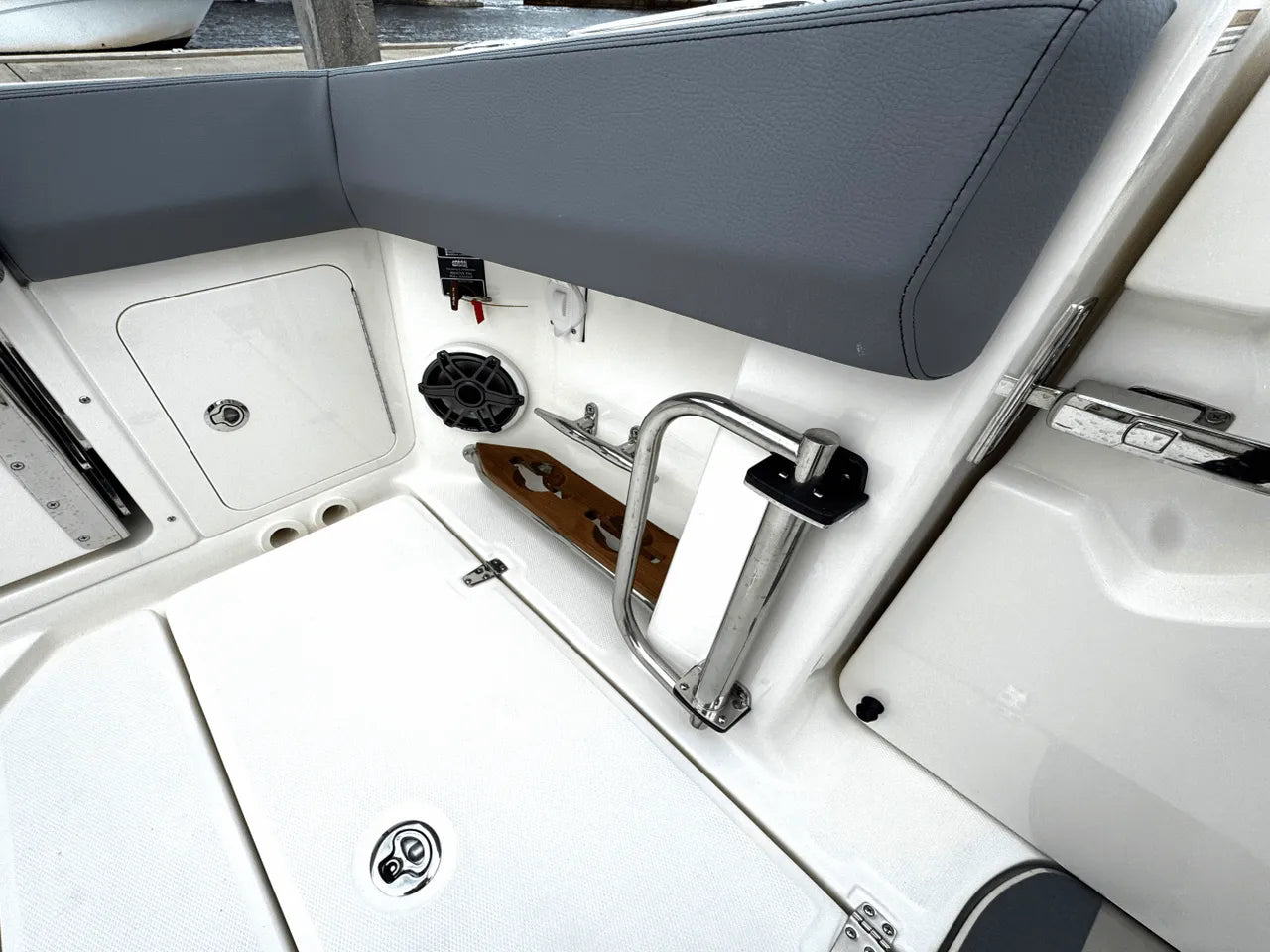 2025 Boston Whaler 420 Outrage 42.0 feet, Clearwater, Florida #49