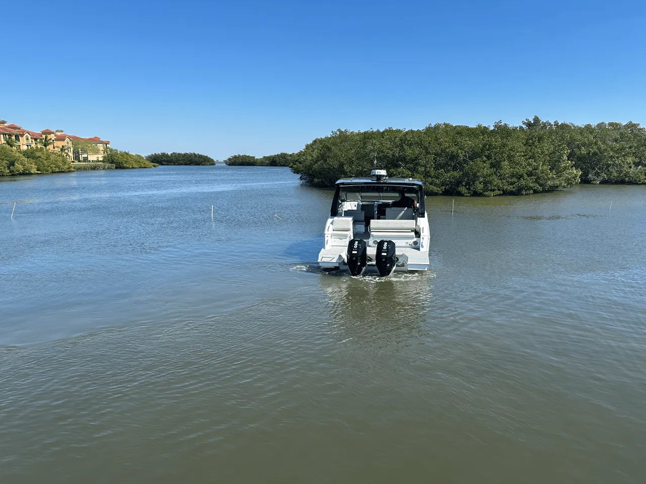 2024 Cruisers Yachts 34 GLS Outboard 34.0 feet, Clearwater, Florida #5