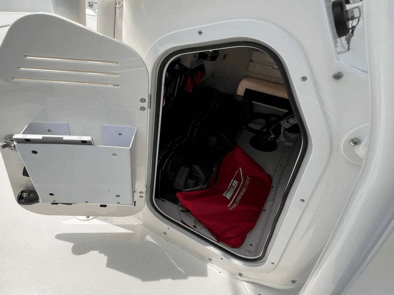 2025 Boston Whaler 190 Montauk 19.0 feet, Clearwater, Florida #10