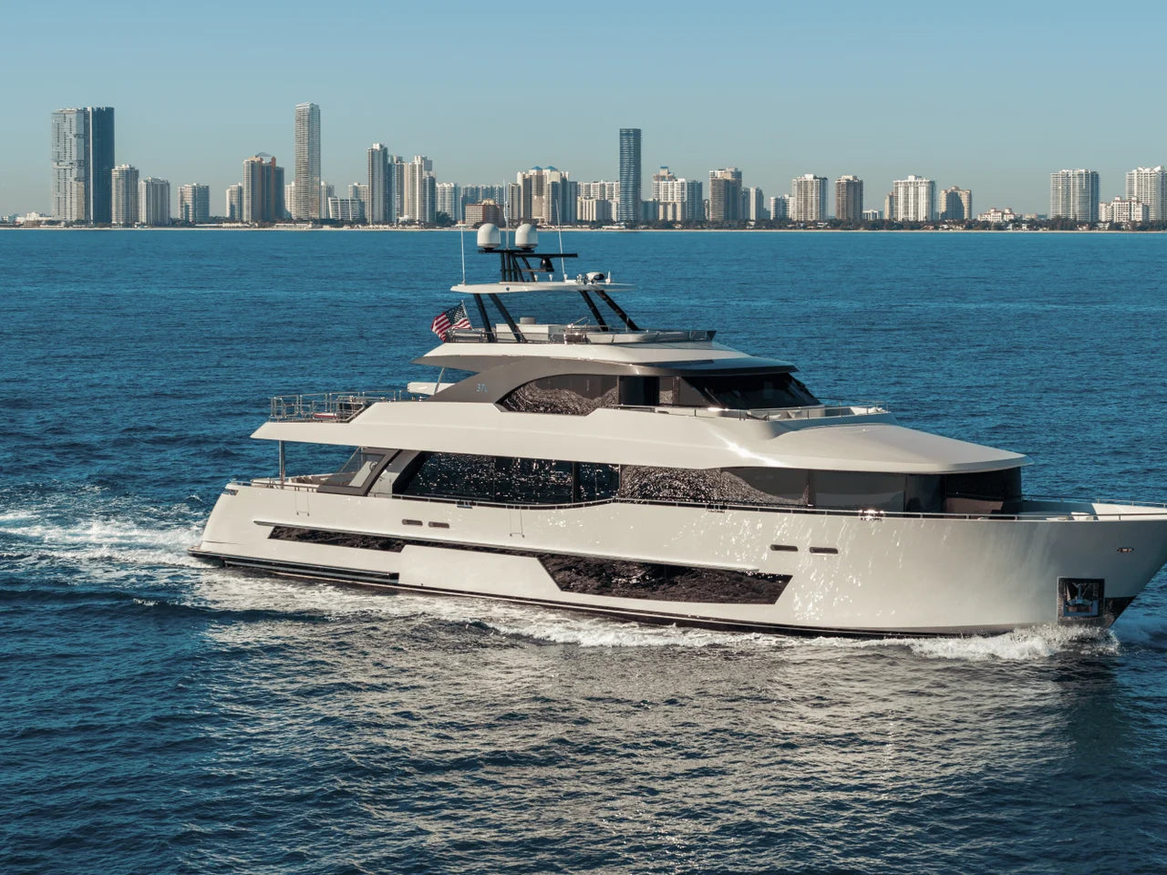 2027 Ocean Alexander 37L 120.0 feet, Clearwater, Florida #9