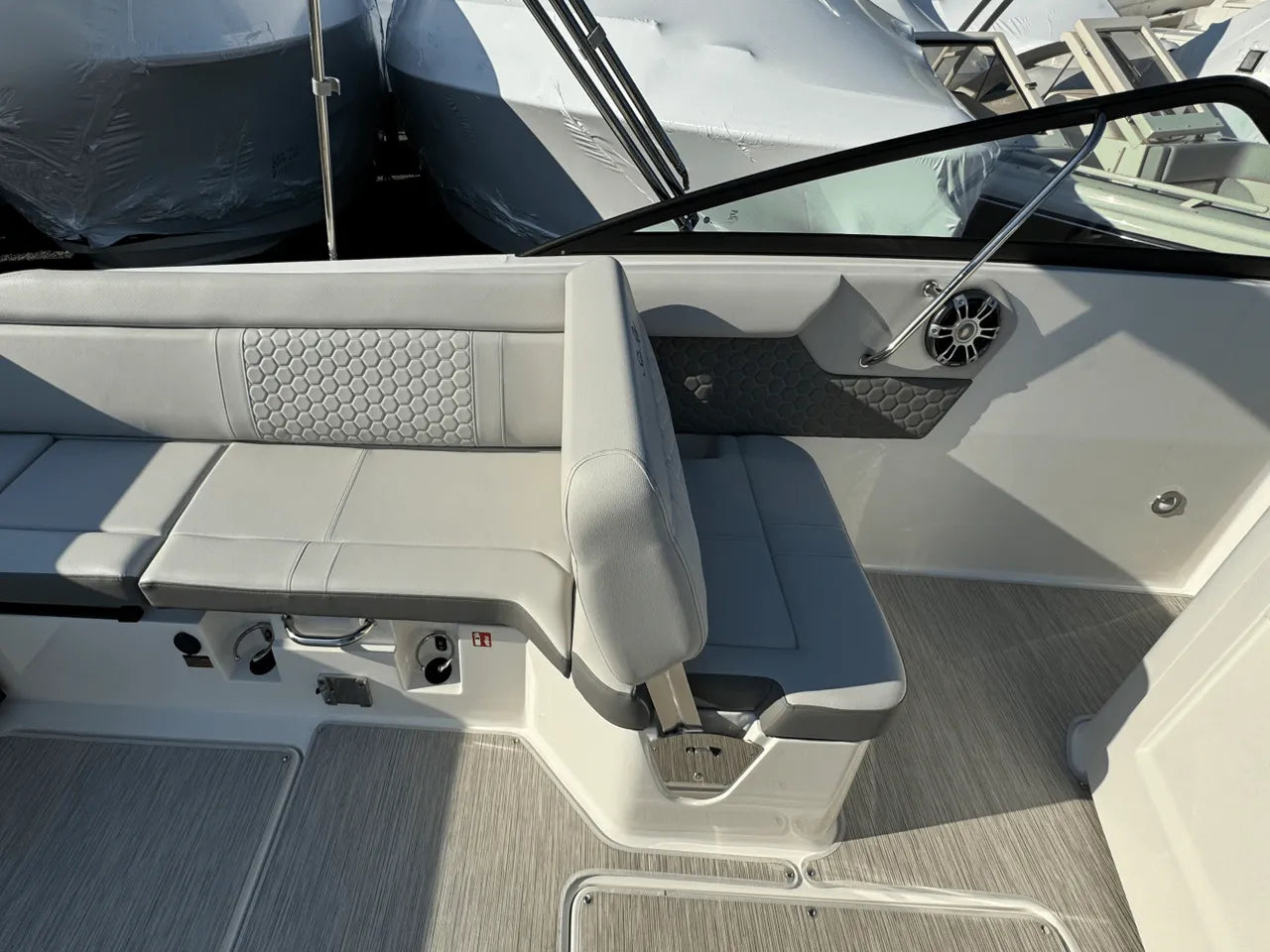 2025 Sea Ray SDX 250 Outboard 25.0 feet, Clearwater, Florida #23