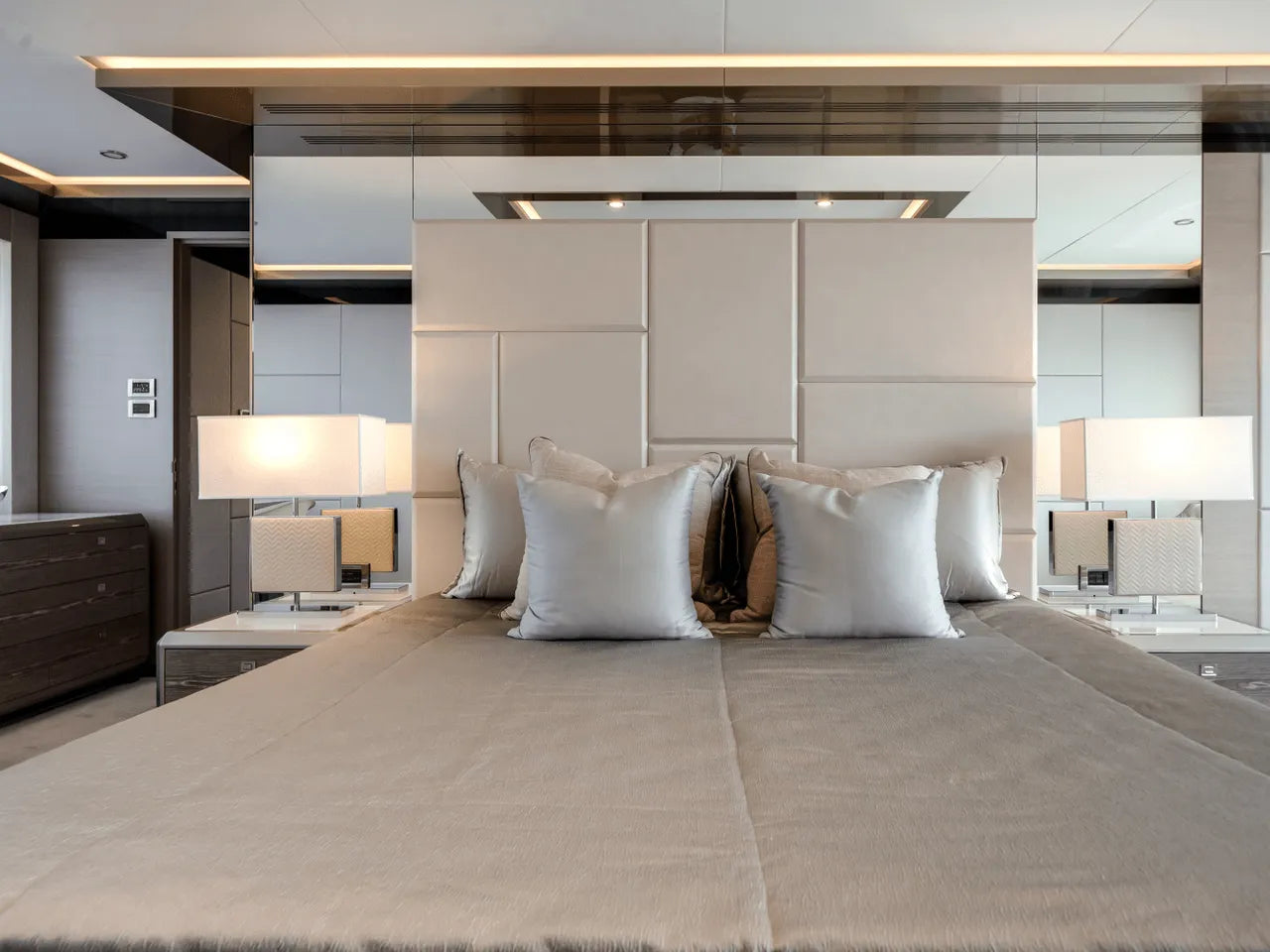 2025 Ocean Alexander 35R 117.0 feet, Clearwater, Florida #28