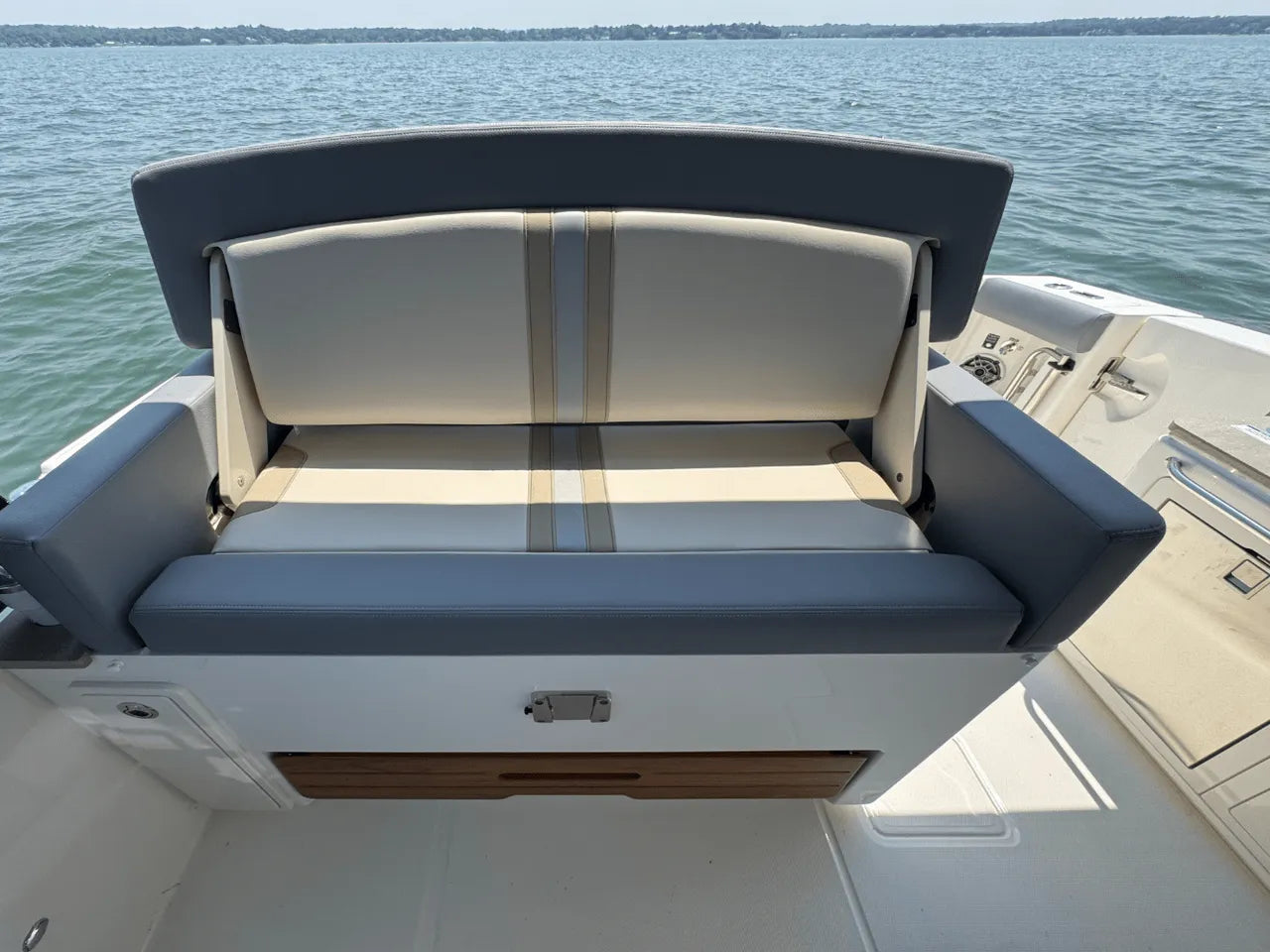 2025 Boston Whaler 380 Realm 38.0 feet, Clearwater, Florida #10