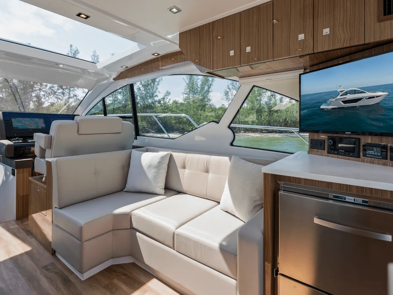 2024 Cruisers Yachts 50 Cantius 50.0 feet, Clearwater, Florida #15