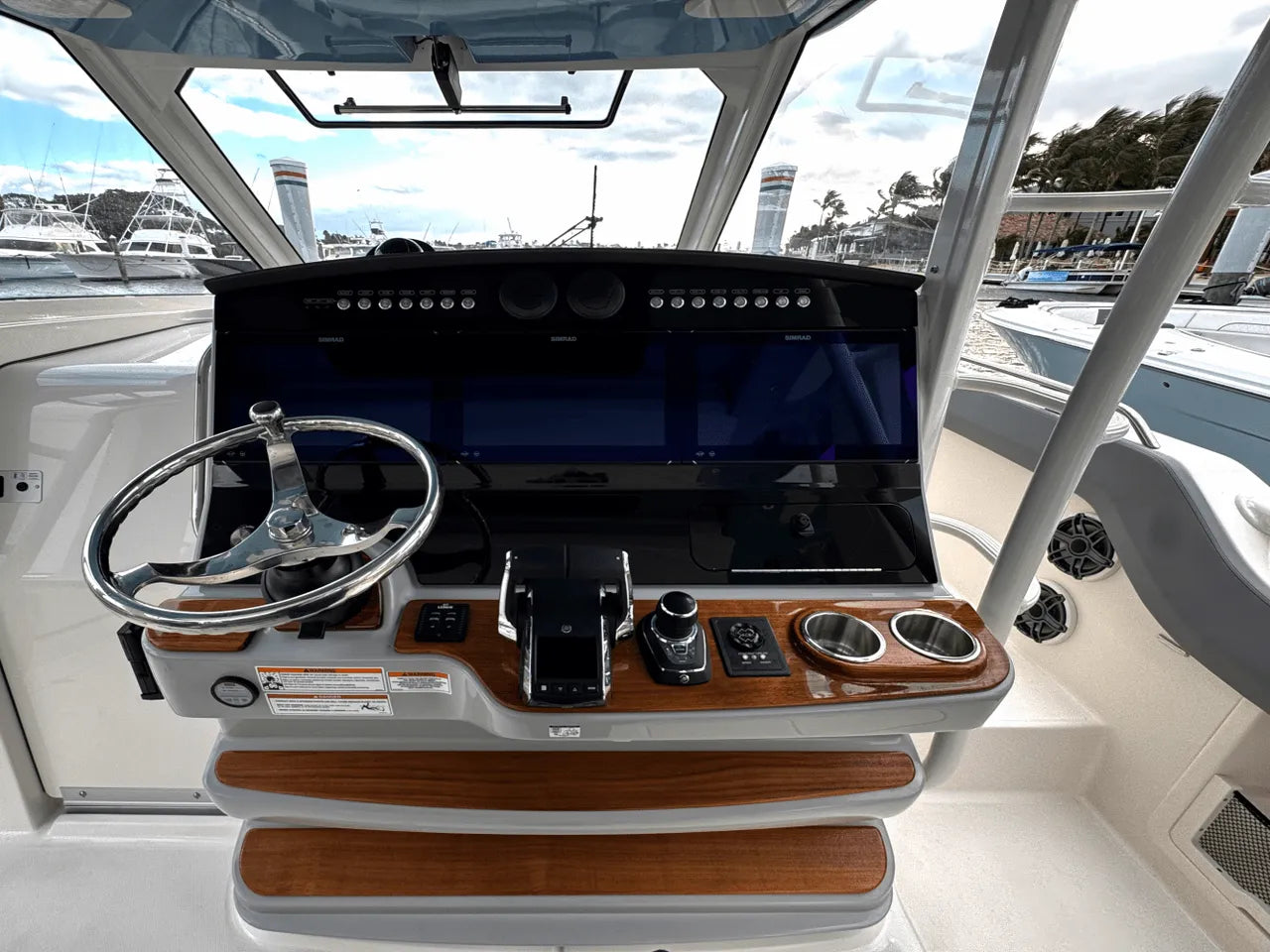 2025 Boston Whaler 420 Outrage 42.0 feet, Clearwater, Florida #19