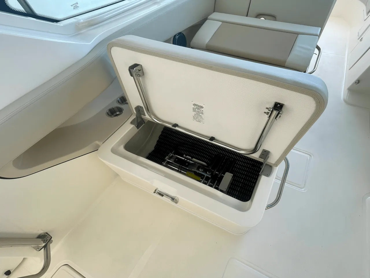 2025 Boston Whaler 280 Vantage 28.0 feet, Clearwater, Florida #16