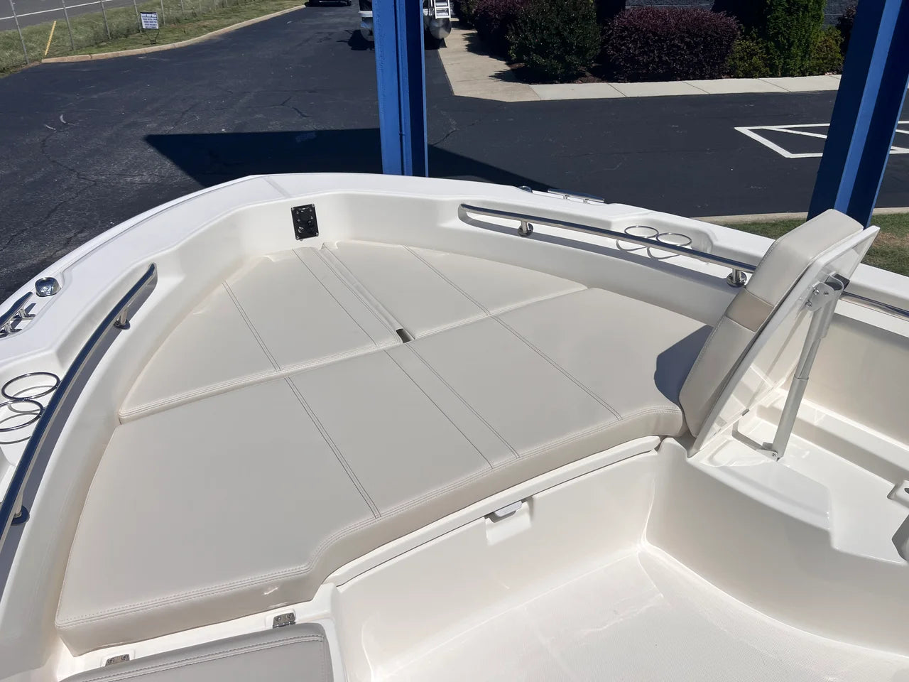 2026 Boston Whaler 250 Dauntless 25.0 feet, Clearwater, Florida #4