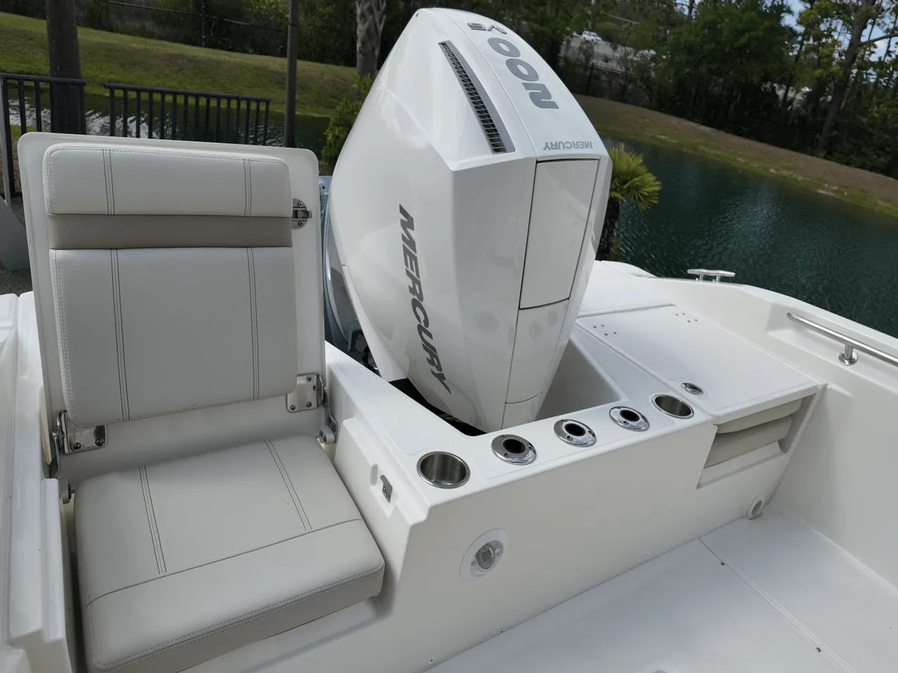 2025 Boston Whaler 220 Dauntless 22.0 feet, Clearwater, Florida #11