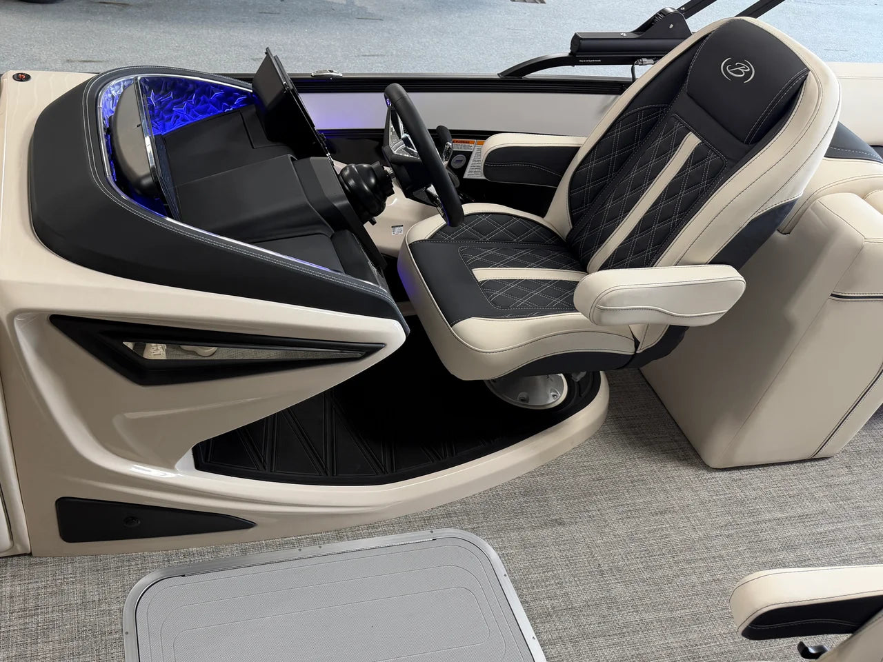 2027 Barletta LUSSO23QCSS 23.0 feet, Clearwater, Florida #43