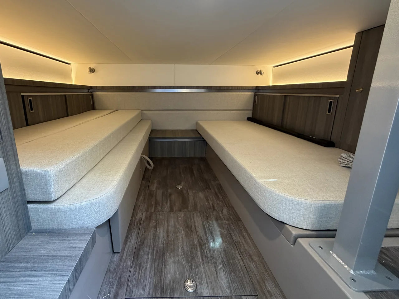 2026 Sea Ray Sundancer 320 Outboard 32.0 feet, Clearwater, Florida #60