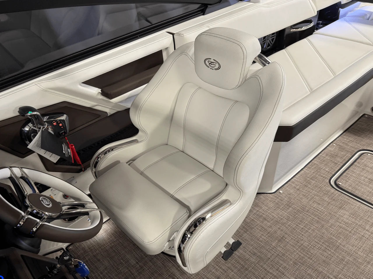 2025 Cobalt R6 Outboard 26.0 feet, Clearwater, Florida #93
