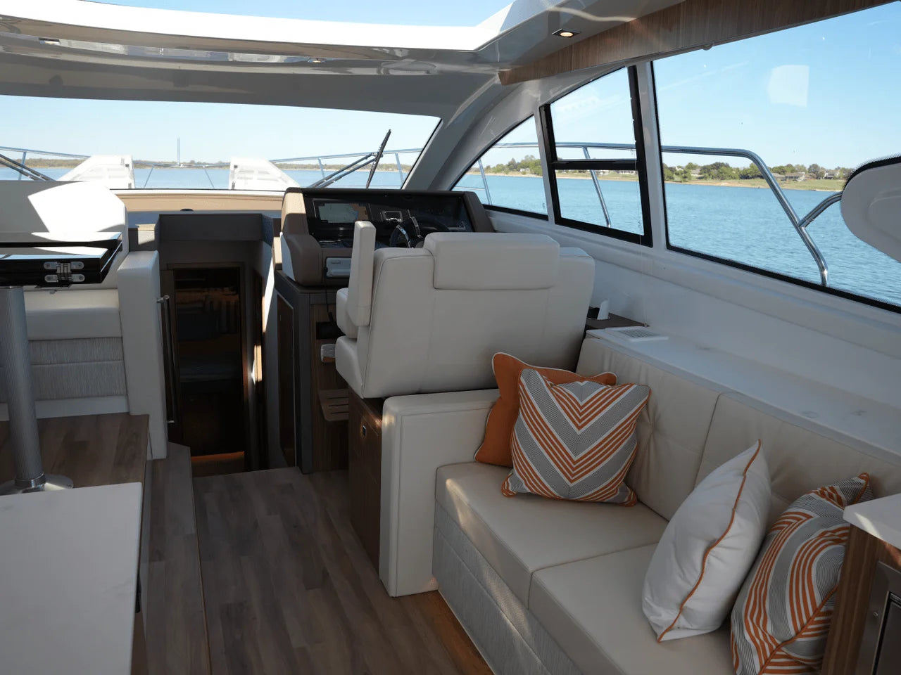 2025 Cruisers Yachts 46 Cantius 46.0 feet, Clearwater, Florida #34