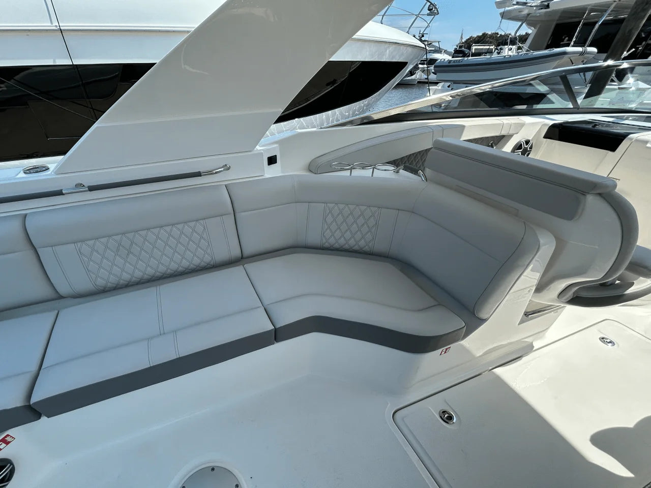 2026 Sea Ray SLX 350 Outboard 35.0 feet, Clearwater, Florida #15