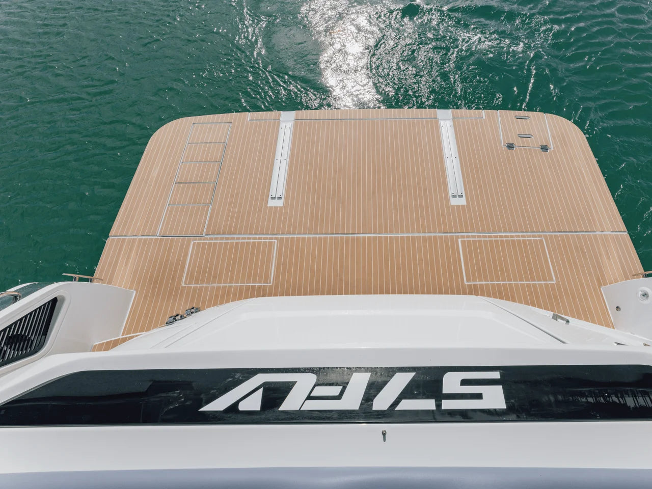 2027 Cruisers Yachts 57FLY 57.0 feet, Clearwater, Florida #42