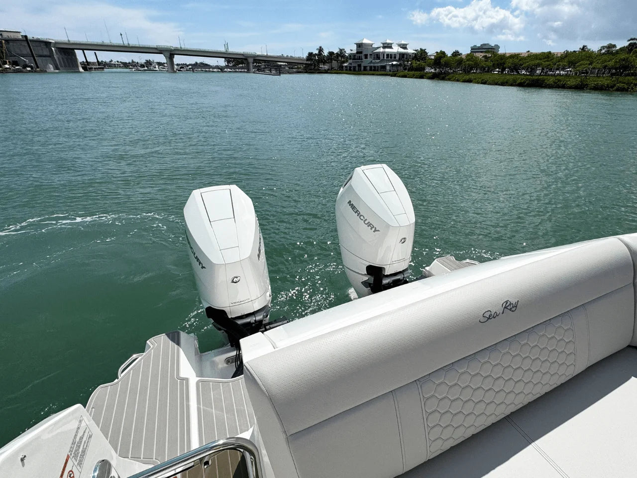 2026 Sea Ray Sundancer 320 Outboard 32.0 feet, Clearwater, Florida #6