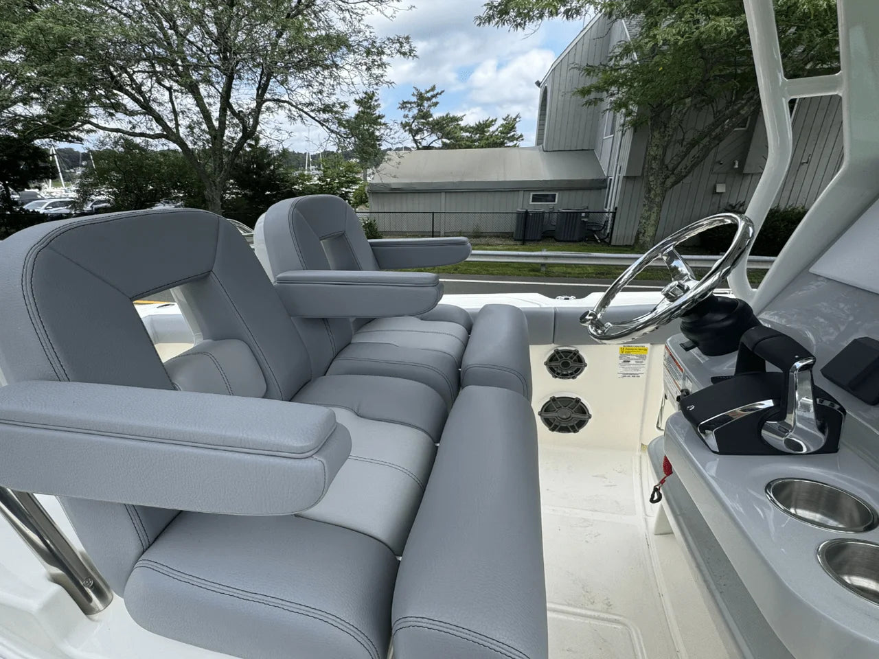 2026 Boston Whaler 250 Outrage 25.0 feet, Clearwater, Florida #16