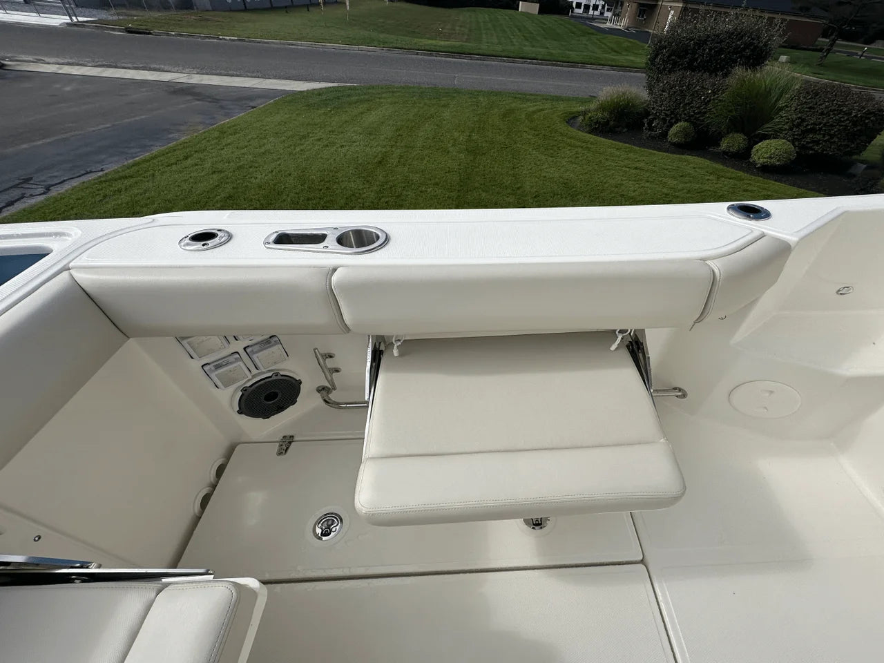 2026 Boston Whaler 325 Conquest 32.0 feet, Clearwater, Florida #15