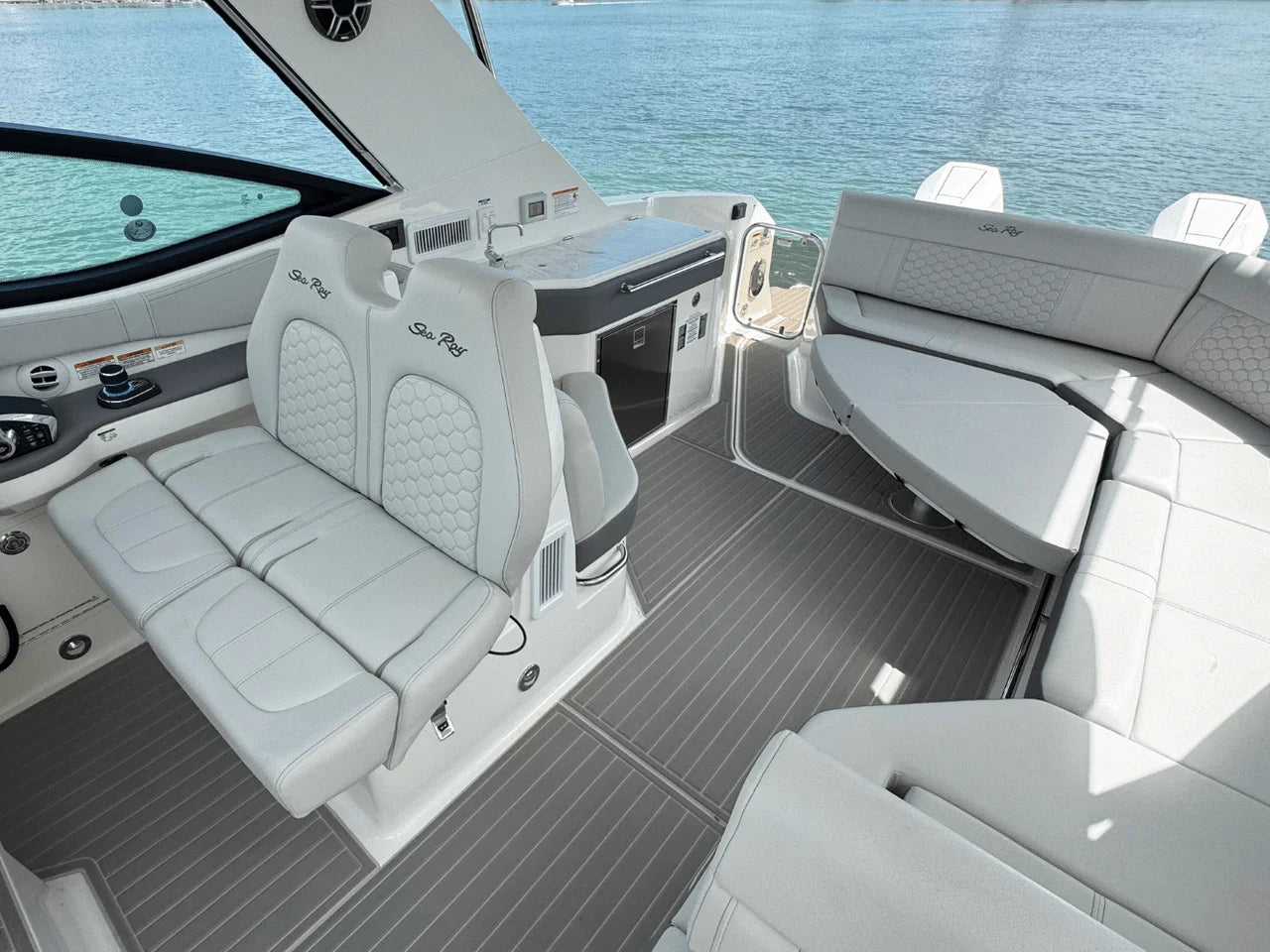 2026 Sea Ray Sundancer 320 Outboard 32.0 feet, Clearwater, Florida #13