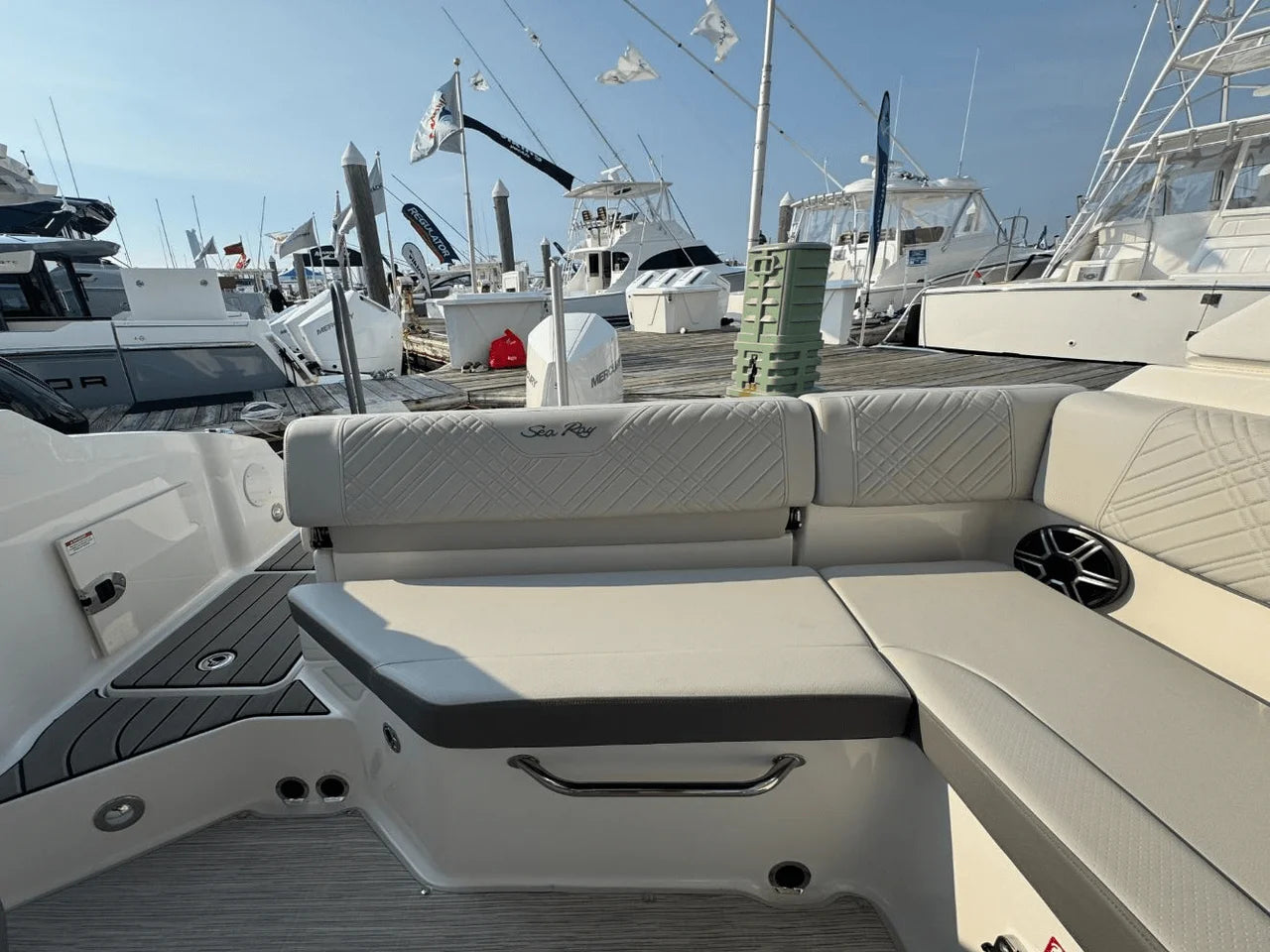 2026 Sea Ray SDX 230 Outboard 23.0 feet, Clearwater, Florida #17
