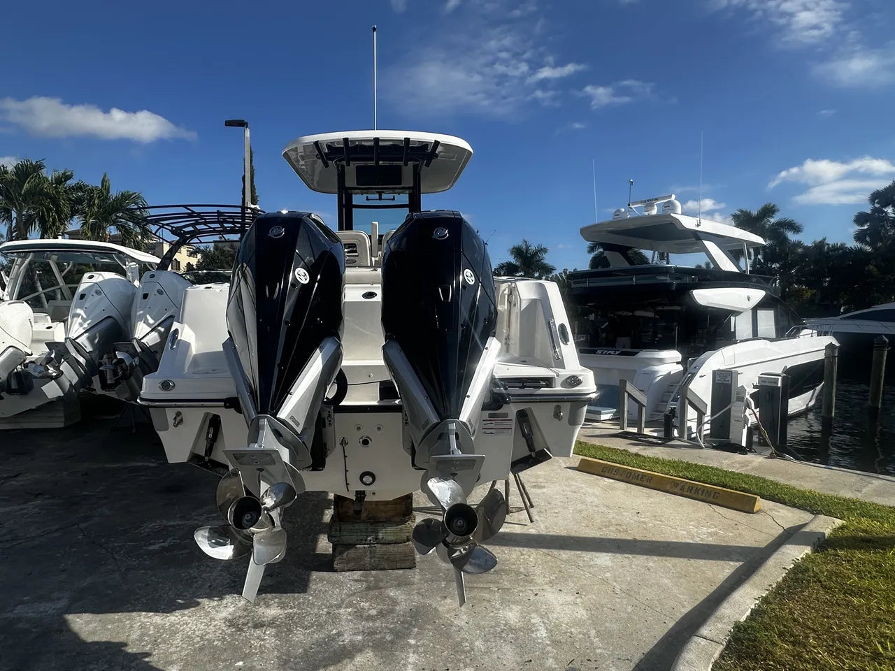 2026 Boston Whaler 280 Outrage 28.0 feet, Clearwater, Florida #5