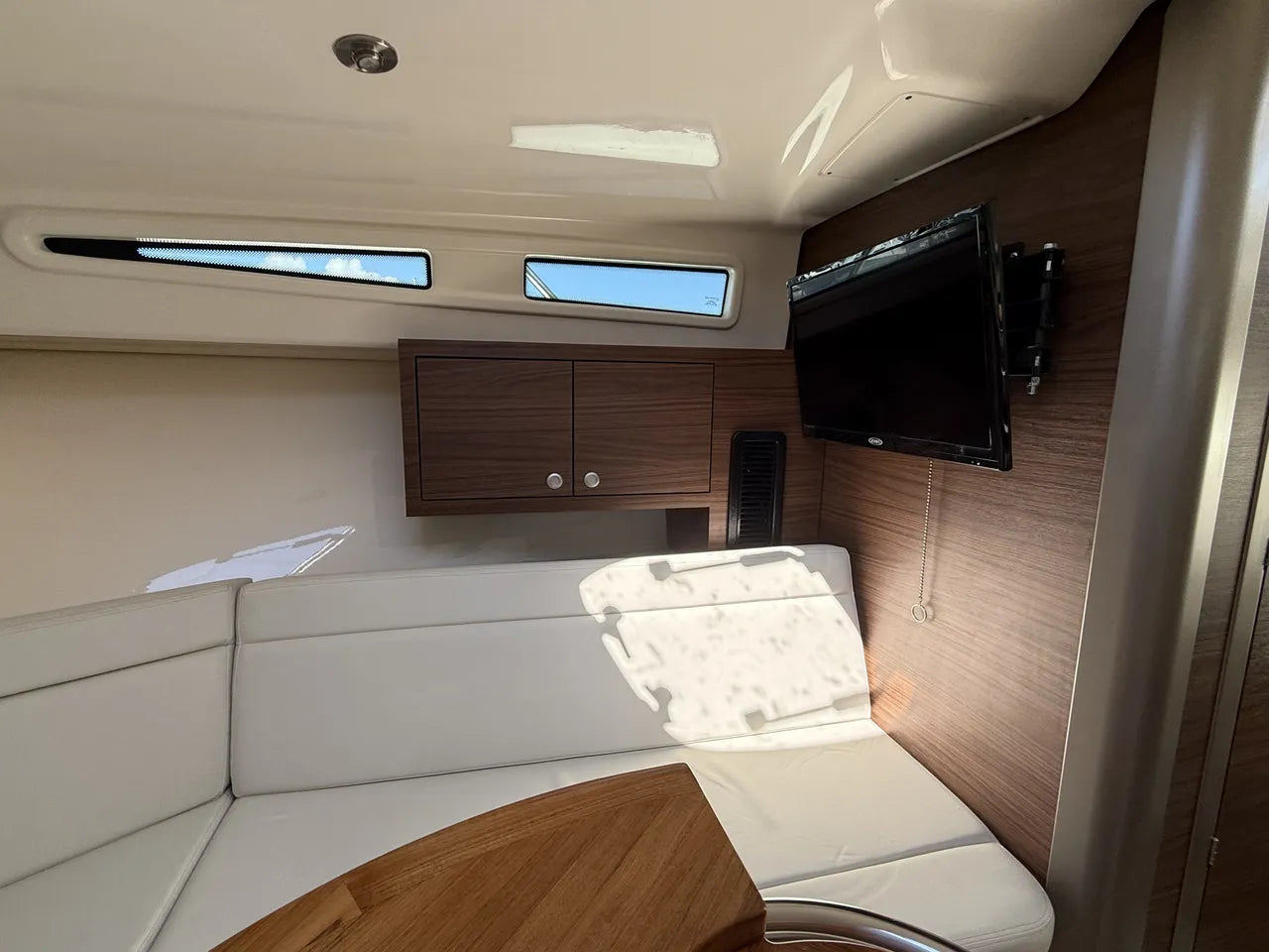 2026 Boston Whaler 325 Conquest 32.0 feet, Clearwater, Florida #13