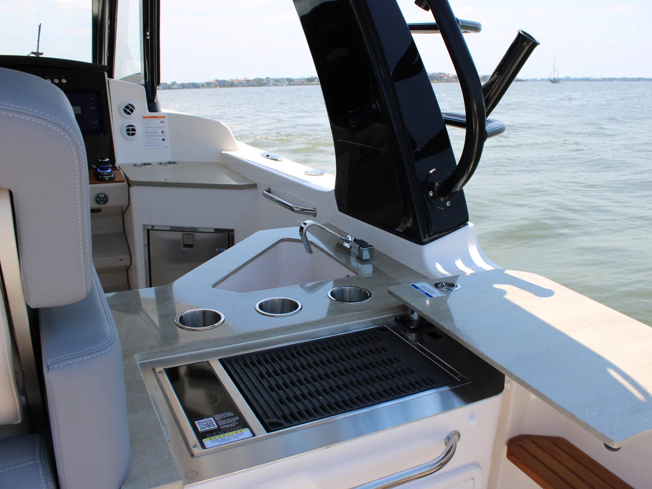 2026 Boston Whaler 350 Realm 35.0 feet, Clearwater, Florida #62